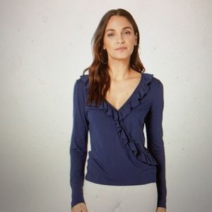 Lilly Pulitzer Lorena navy blue top xs euc